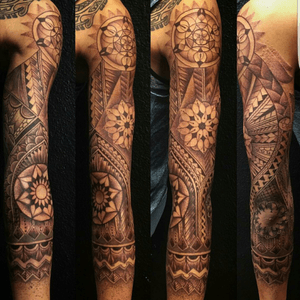 Half Polynesian half Mandala sleeve