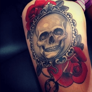 Skull and rose cameo #cameo #rose #skull 