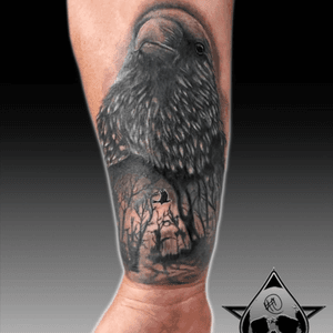 This was a cover-up of a bear, im very happy with the outcome #CoverUpTattoos #coverup #raven #raventattoo #forest #ct #tattooartist #blackandgrey #blackandgreytattoo 