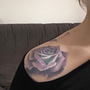 #purplerose #shouldertattoo 