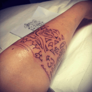 21st December 2015.            #Tattoo #myarm #homemadetattoo #maori #maoritatto #italy #forearm #incomplete #black #animals #sea #tiger #sharm #dolphin #water #turtle #mantaray #2015 #firsttattoo 