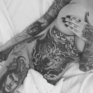 #sleeves #thightattoo #tattooedwoman 