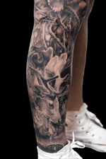 For more of my tattoos, check out www.instagram.com/bacanubogdan or www.Facebook.com/bacanu.bogdan.7 #BacanuBogdan #tattoooftheday #tattoo #blackandgrey #realism #realistic #tattooartist #legtattoo