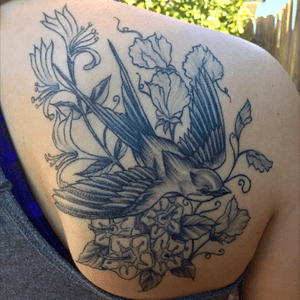 By Jude @ Damask tattoo Seattle #swallow #bird #flowers #birdandflowers #nature #blackwork 