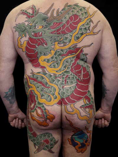 #japanesetattoo #irezumi #horimono #tattoos #tattoouk #tattoolondon #lucaortis #tattoooftheday #bodysuit 