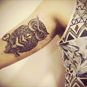 Little bit of suffer and we have an Owl Tattoo! #lizavtattoos #owltattoo #tattoospain #aguilastattoo #owl #tattoo #cooltattoos