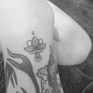 Little Lotus Dotwork done at Tattoo Fest Iasi 
