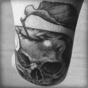 #skull #apple #blackandgrey #england #monkido #stevejarvis #ink 