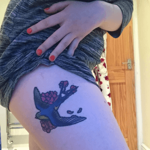 My swallow for my late dad! #swallow #thigh #colours #liverpool #legtattoo #thightattoos 