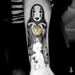 Nº185 No-Face #tattoo #ink #noface #nofacetattoo #kaonashi #faceless #spiritedaway #chihiro #transparent #watercolor #mask #gold #anime #japanese #cartoon #character #studioghibli #film #hayaomiyazaki #bylazlodasilva (No-Face upper body designed by Anka Lavriv)