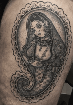 Mendhi woman by tattoo artist Silvia Akuma