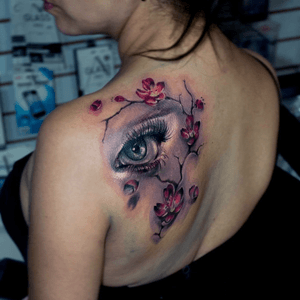 #eye #cherryblossom #tattoo #color 