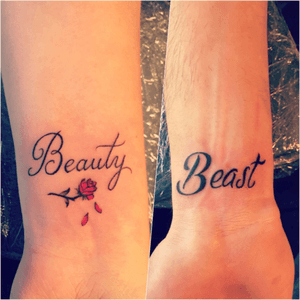 Beauty and the beast😁 #disney #tattoo #couplestattoo #tattooedcouple #beauty #beast #disneytattoo #rose #script #claudiabrouwers #beautyandthebeast 