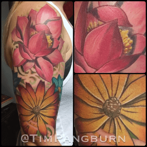 Flower jams on Lisa. #colortattoo #tattoos #newschool #newschooltattoo #flowertattoo 