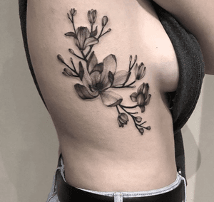 Sue did this #beautiful #ribcage #floral #tattoo #Black and #gray