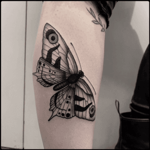 #black #entomology #butterfly #tattoo #blackwork #totemica #ontheroad 