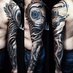 Awesome. #tattoo #dreamtattoo #megandreamtattoo #blackwork #tattoodo #blackandgrey #awesome 