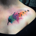 First tattoo- watercolor dandilions #watercolor #collarbone #dandilion #dandilionwithbirdsflyingtattoo #firsttattoo #collarbonetattoo 