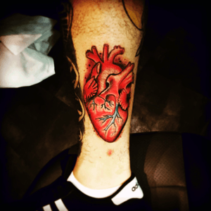 #tattoo#ink#inked#hearttattoo#heart#neotraditional#neotraditionaltattoo#neotrad#femaletattooartist#tattooaprentice 