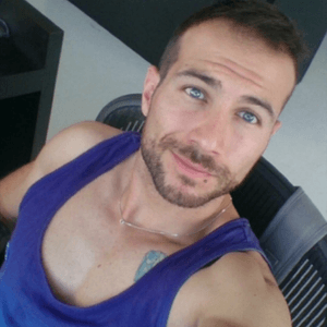 Trop dur le début de la semaine ^^" ---------- The beginning of the week is too much difficult ^^" #tattoo #tatouage #tattoos #tatouages #fit #fitmen #fitman #fitfam #fitgirl  #fitgirls #fitness #fitnessjourney #blue #eyes #blueeyes #men #man #Frenchmen #frenchman #French #Geneva #Genève #work #workout #gym #sport  #sports #nutrition #healthy #week #homme