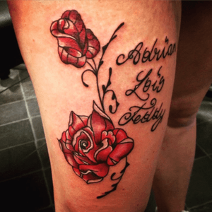 Rose thigh piece #deadlucky #tattoo #tattoos #ink #tattooshop #traditionaltattoo #traditional #deliriousread #rosetattoo #redrosetattoo #traditionalrosetattoo 