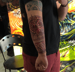#maori #maoristyle #tattoo #tattooart #tattooartist #brazo #hombro #upperarm #shoulde #Colombiatattoo #colombian #manga #mangatattoo #antebraço #Antebrazo #forearm 