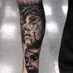 Would love this in a religious sleeve. #forearm #blackandgrey #jezus #jesus #crucifixion #girlsface #sleeve 