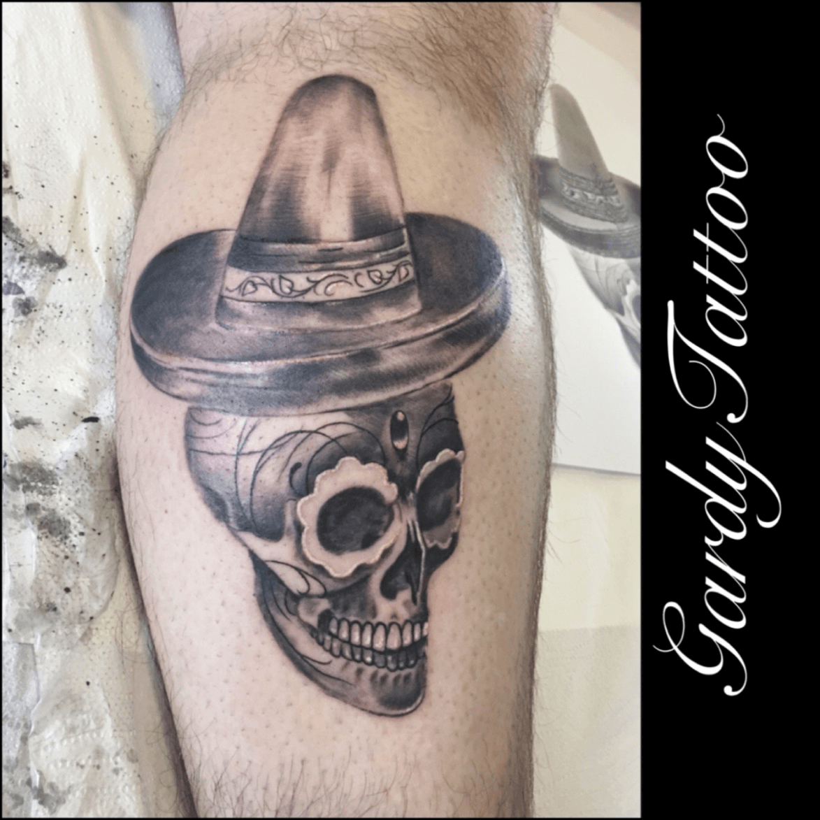 Premium Vector  A skull with sombrero and sombrero on it