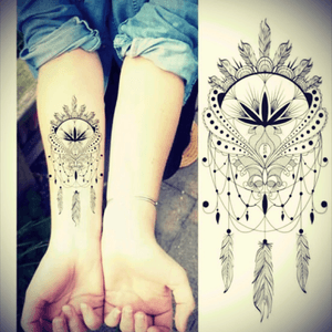 Next customer's order ! Fun to draw it and place it on her arm to see what its gonna look like ! Now lets get to ink work ! #feather  #feathers #bohemian #Hippie #retro #laceandpearls #morytattoo 
