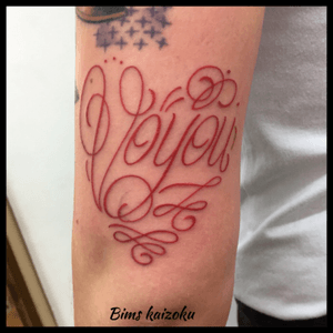 #bims #bimskaizoku #bimstattoo #voyou #delinquente #moka #paris #paristattoo #tatouage #tatouages #paname #ink #inked #letteringtattoo #lettering #typo #redtattoo #red #coeur #coeurlettering #hearttattoo #raveninktattooclub #tatt #tattoo #tattoed #tattoos #txttoo #tattoodo #tattoostyle #tattoolove 
