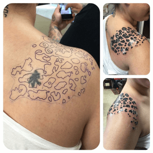 Cover up done by Ron Wells. This is NOT cheetah print. It's my dog's nose print enlarged a gazillion times. 💜 #CoverUpTattoos #pets #dogs #blackwork 