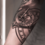 Clock #clocks #compass #direction #wanderlust #hyperealism 