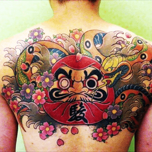 The Japanese traditional tattoo by 張嘉哲（Chang) who works on 墨言（Moyen) in Tainan City,Taiwan.#taiwan#japan#japanese#snake#tranditional#sakura 