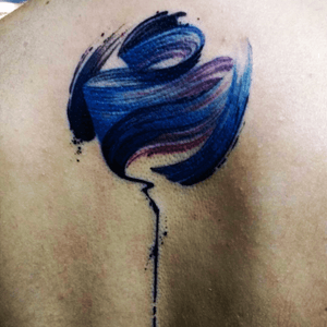 Artist #ricardoDamaia #brushstroke #blue #flower #spinetattoo 
