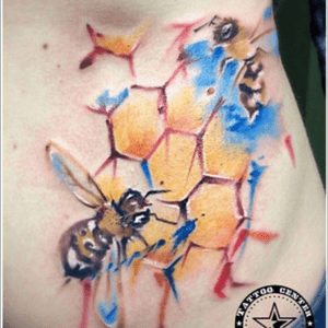 #bee #bees #beehive #honeycomb #watercolor by #mayamunny @maya_munny 
