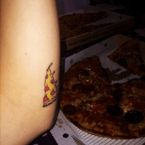 This is my all time fav tattoo#pizza #pizzatattoo #loosecanonkristansand