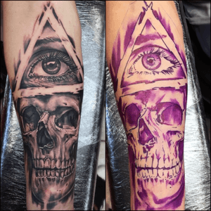 Illuminati eye skull combo #skull #illuminati #blackandgrey #realistic #tattoooftheday 
