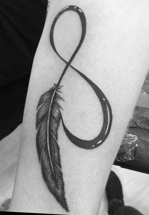 Done by Xenia Aarts - Resident Artist #tatt #tattoo #tattoos #tattooart #tattooartist #infinity #infinitytattoo #blackwork #linework #ink #inked #inklover #culemborg #netherlands 