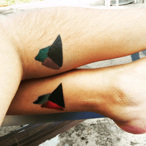 Three mountains representing my Family, my mom like the idea and got inked too, i love her <3 #matchingtattoos #meandmom #mountains #triangles 
