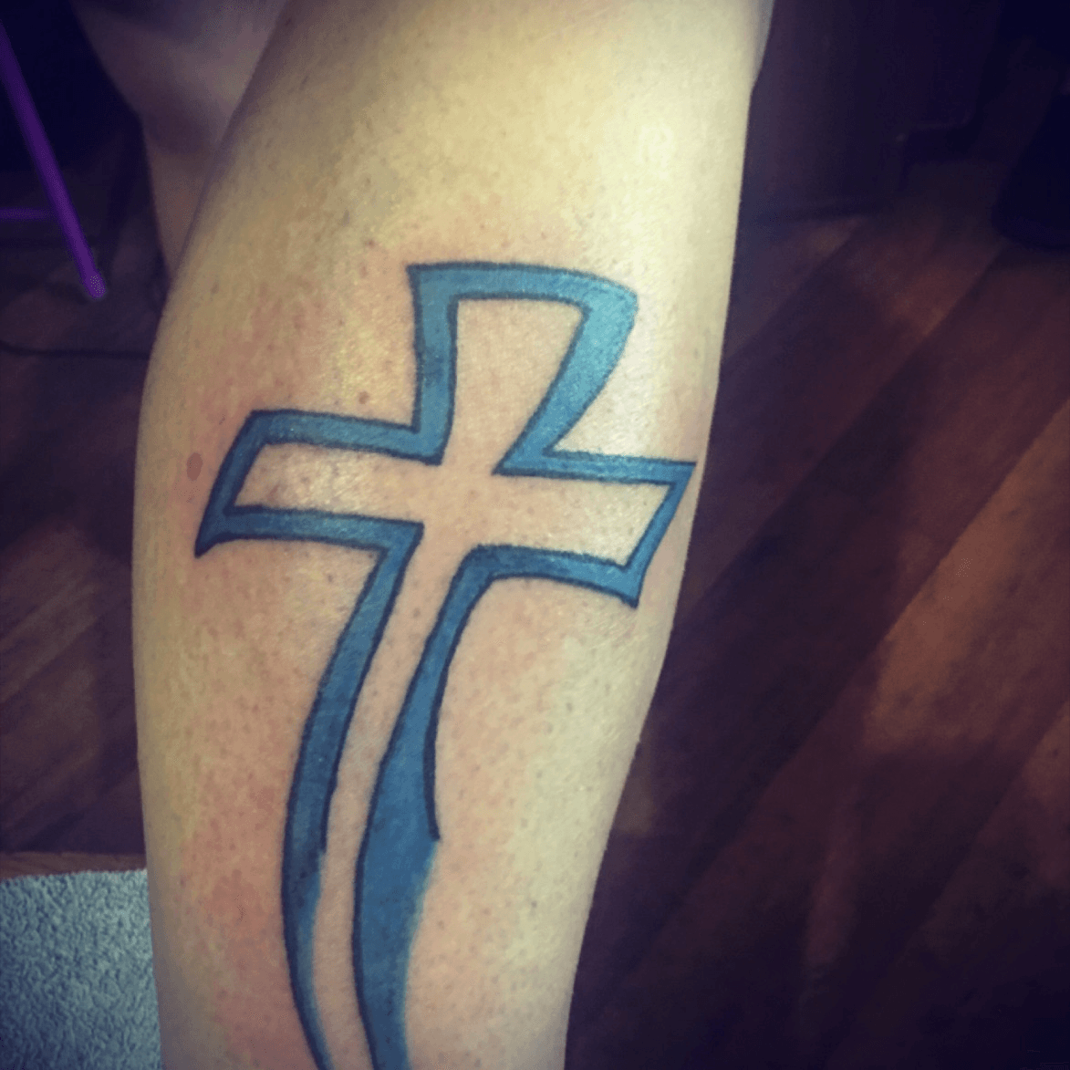 25 Stylish Cross Tattoo Designs For Men And Women