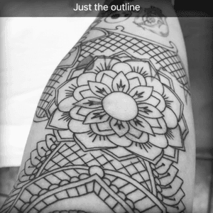 Just the outline by @lorenzovillareal 
