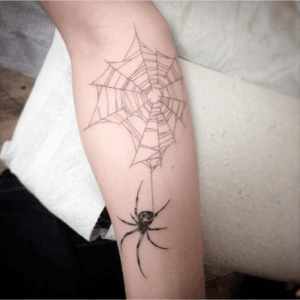 Spider and web by Zac Scheinbaum at Kings Avenue Tattoo in Manhattan. #spiderweb #insecttattoo #dreamtattoo #dreamartist 