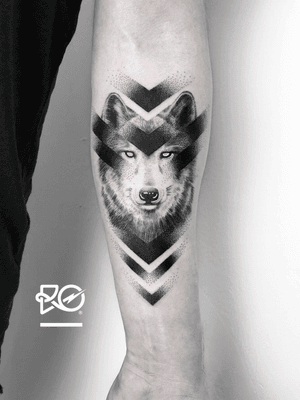 By RO. Robert Pavez • Sword ➖ Sweet Wolf - Hamburg 🇩🇪 • 2018  • #engraving #dotwork #etching #dot #linework #geometric #ro #blackwork #blackworktattoo #blackandgrey #black #tattoo #fineline
