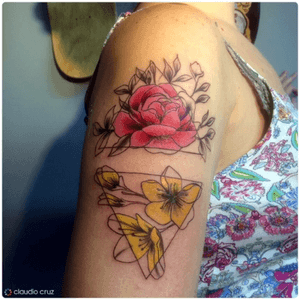 Tattoo - 03/04/2017 - #art #artwork #draw #drawing #design #desenho #ink #inked #paint #painting #tattooed #tattooing #tattooist #instatattoo #handcrafted #handmade #graphics #linework #colors #flowers #flowertattoo #girls #tattoodo #claudiocruz