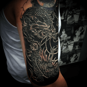 Ongoing dragon cover up im working on @shadowlinesumi @coconutkinguk @brothersinink 