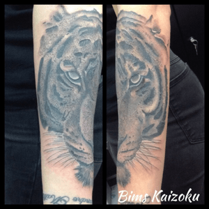 #bimstattoo #bims #bimskaizoku #tigre #animal #blx #black #blackink #blxckink #blackwork #blxckwork #tat #tats #tatoo #tatts #tattooart #tatouage #tattoos #tattooartist #tattoolife #paristattoo #tattoo #ink #paris #paname #french #france