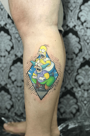 Tatuagem Simpsons, feito por Marvin Tattoo, sigam no Instagram @marvintattoo0