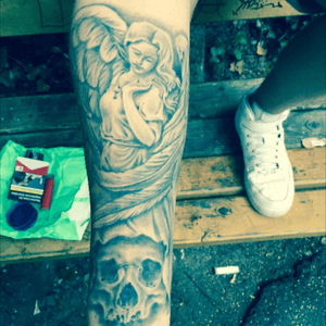 My first tattoo 😏 #angel #skull #tattoo #forarm #angeltattoo #skulltattoo #firsttattoo #memory 