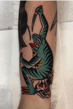Knify frog by Luke Jinks #tattoooftheday 