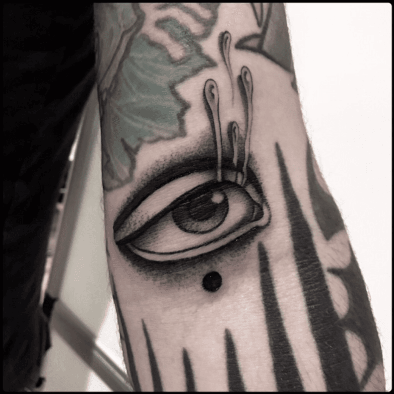 Tattoo tears hi-res stock photography and images - Alamy